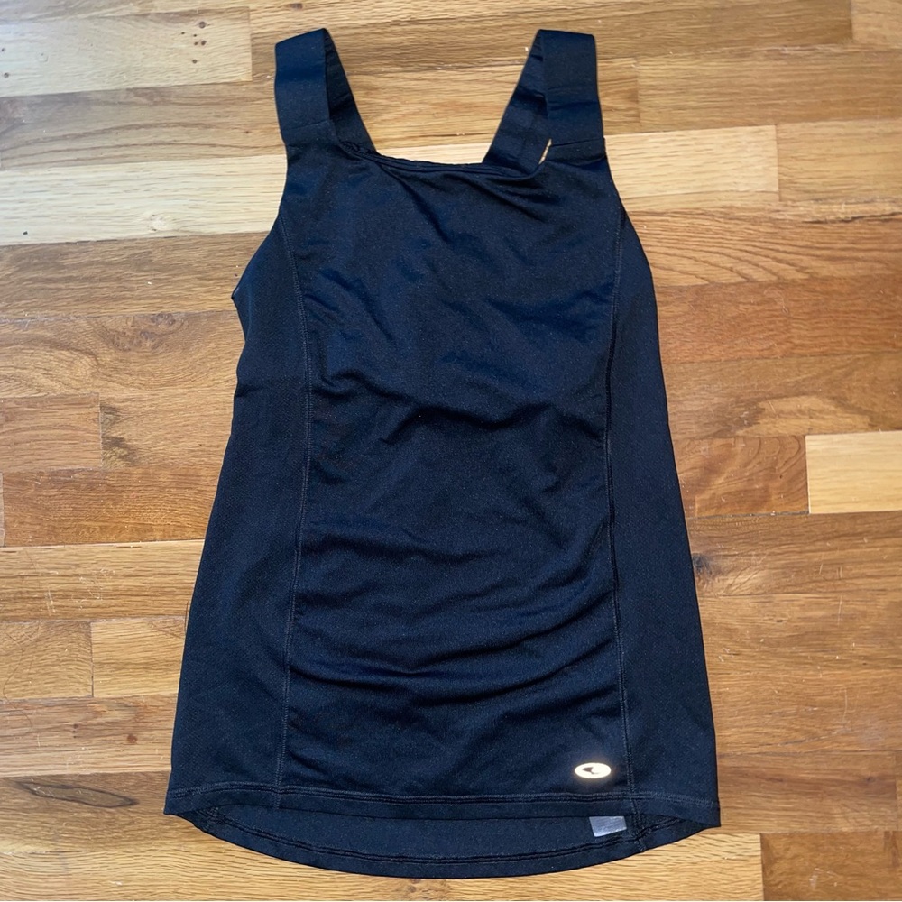 Champion workout tank with built in shelf bra